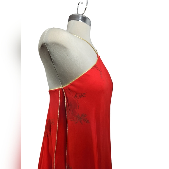 GORGEOUS RED GOWN maxi DRESS with embellished roses 🌹 - Picture 8 of 10